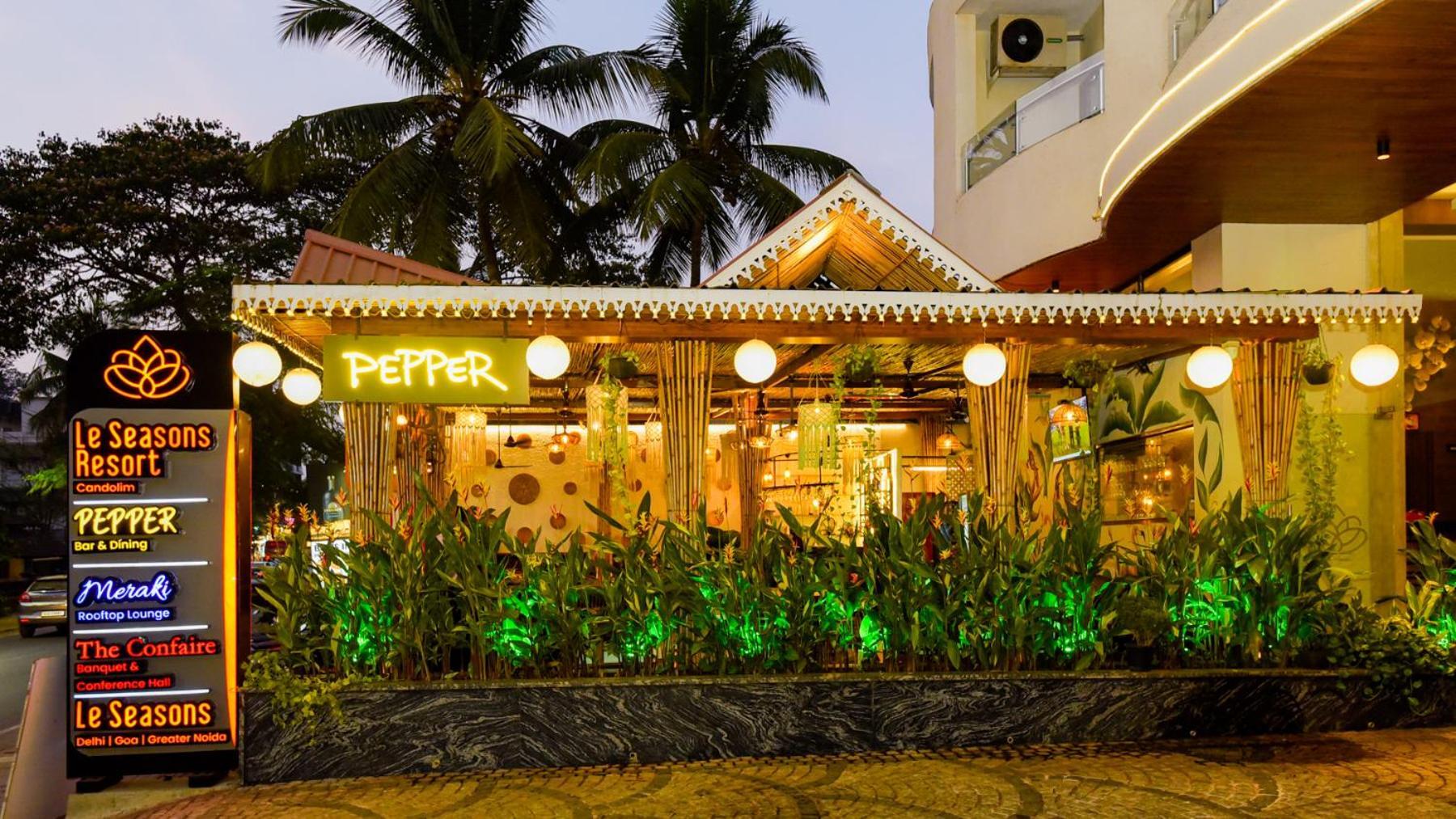Le Seasons Resort Candolim Exterior foto
